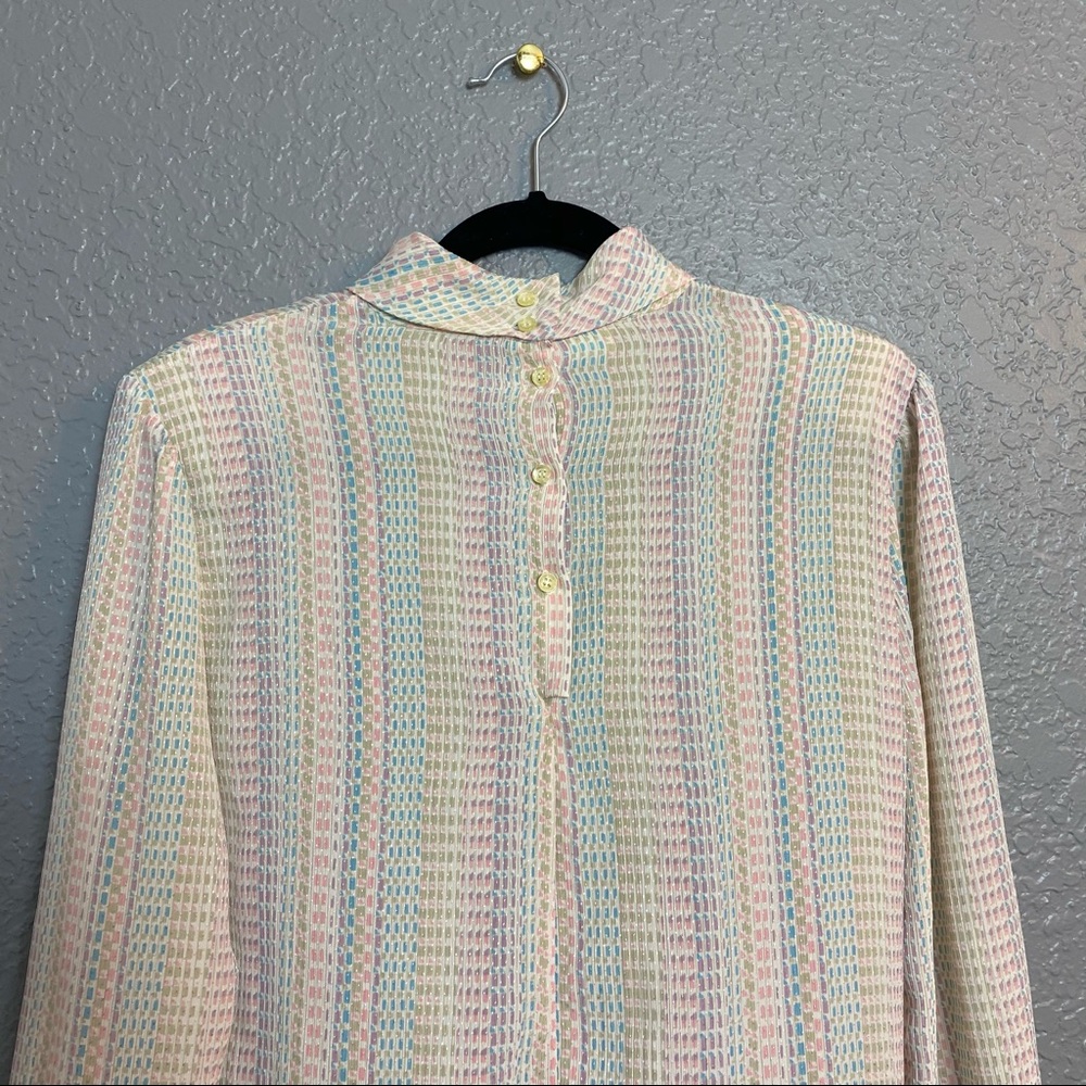 VINTAGE NICOLA PASTEL HIGH NECK TOP {10} - Picture 5 of 8